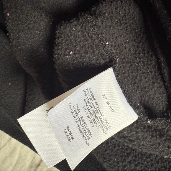 Columbia Sportswear Black Zipper Vest Size Large Classic Logo Great Condition - Picture 4 of 5